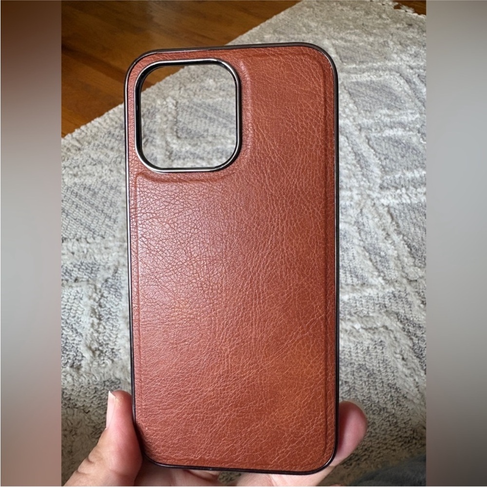 Leather iPhone 14 Pro Max EUC